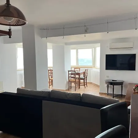 Panoramic Sea View Apartmán *