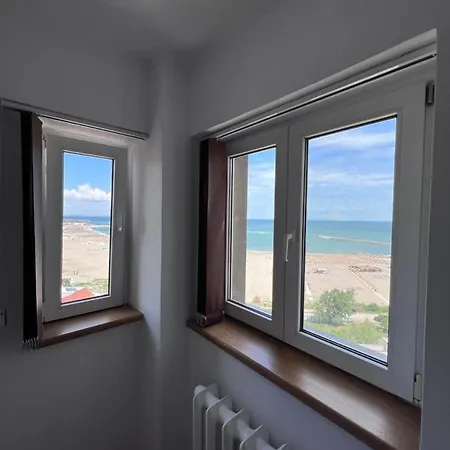 Sea View *